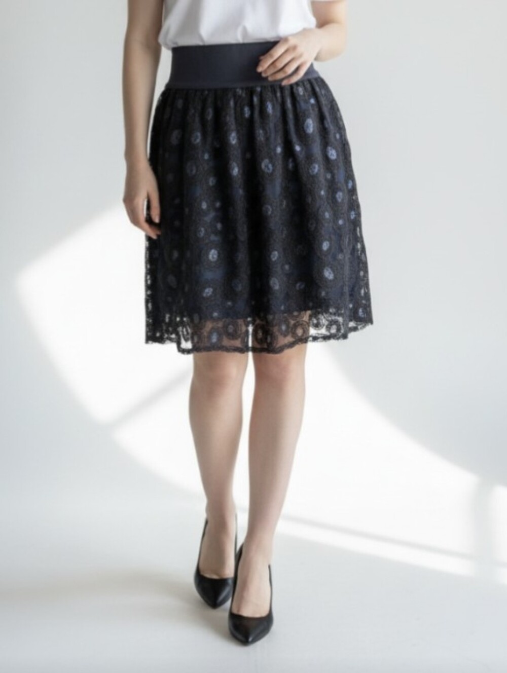 NWT@$278! WORTH! NAVY BLUE SILK W/CIRCULAR EMBROIDERY SEQUIN CENTERS SKIRT! SZ 8